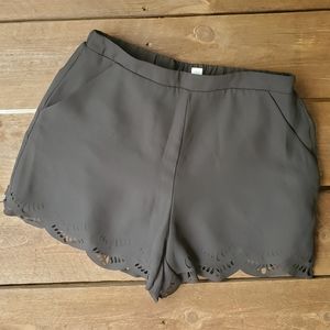 🤏 LAUREN CONRAD eyelet details Black Shorts Size X-Small